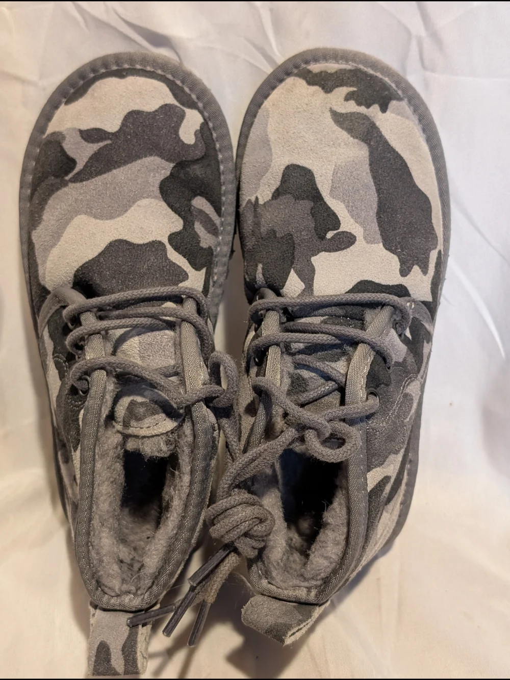 Alpine Design Gray and Black Camo Kids Lace-Up Chukka Boots